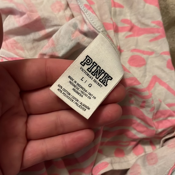 Tribal print PINK Victoria’s Secret scoop back tank top - Picture 3 of 3